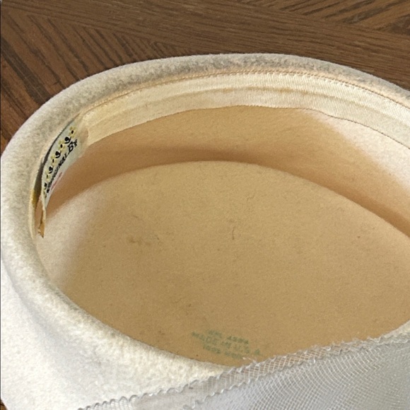 Elegant Vintage Cream Embellished Wool Pillbox Hat